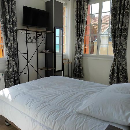 Au Gre Des Marees, Appartement Face A La Mer, Classe 3 Etoiles Ault Exterior photo
